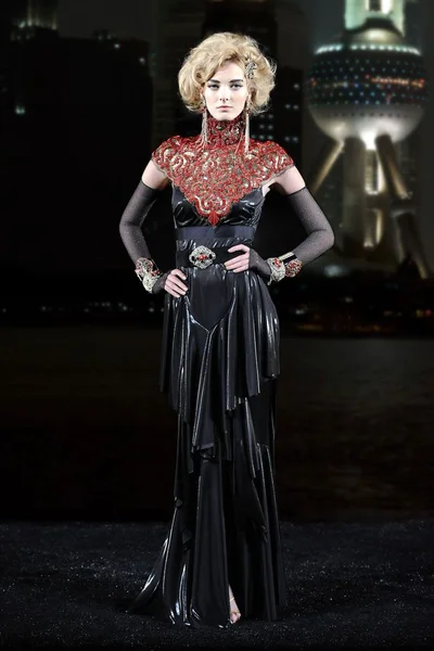 Look 63